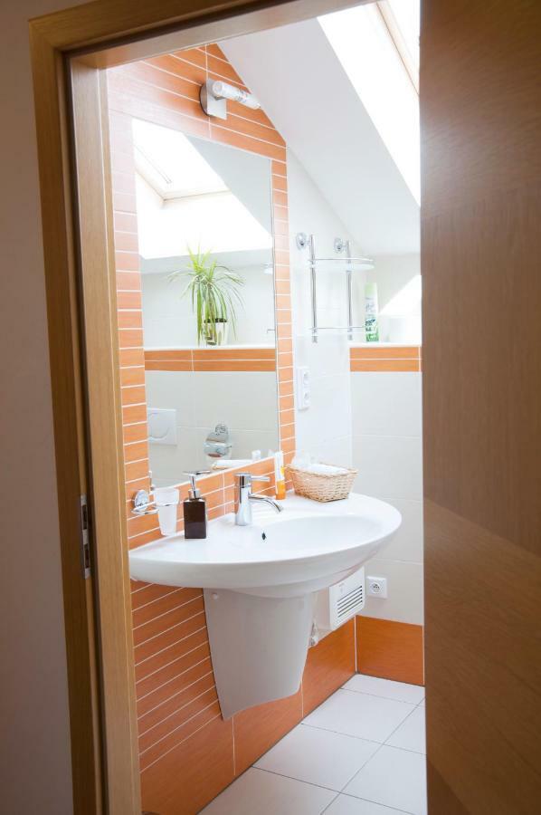 Penzion Krasny Sklep Znojmo Ngoại thất bức ảnh